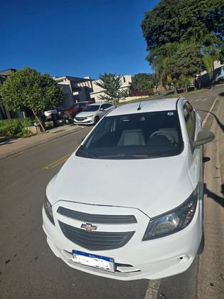CHEVROLET ONIX 1.4 MPFI LT 8V FLEX 4P MANUAL CHEVROLET ONIX 1.4 MPFI LT 8V FLEX 4P MANUAL